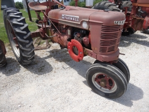 Photo of Farmall H---Added6/1/2017